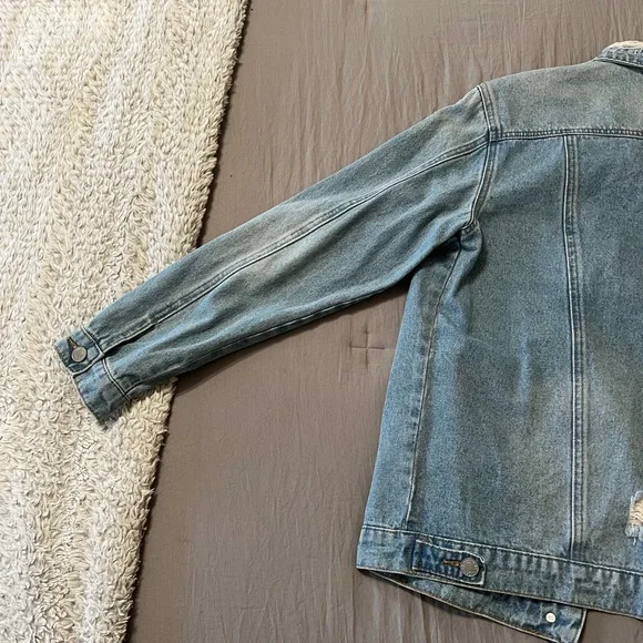 (NWT) Light Denim Distressed Jean Button Up Jacket - Picture 8 of 10